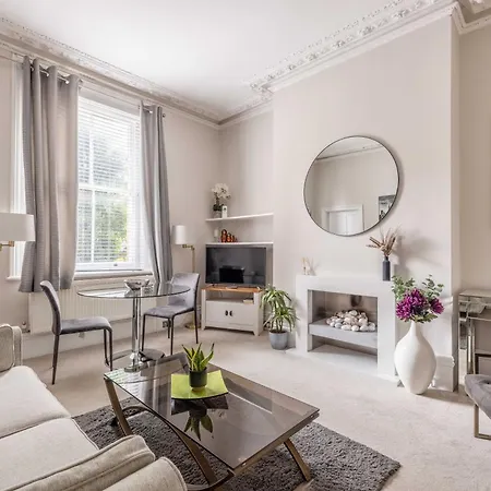 Charming Windsor Retreat, Cozy 1Bed, 1Bath Apartment Exterior photo